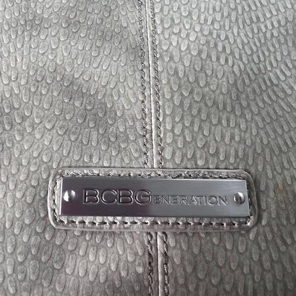 BCBGeneration Clutch Purse Pale Grey/Green Pebbled Faux Leather Fold over Bag - Picture 9 of 11